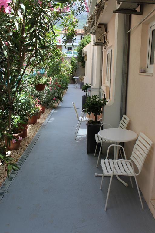 Apartments Petric Makarska Eksteriør billede