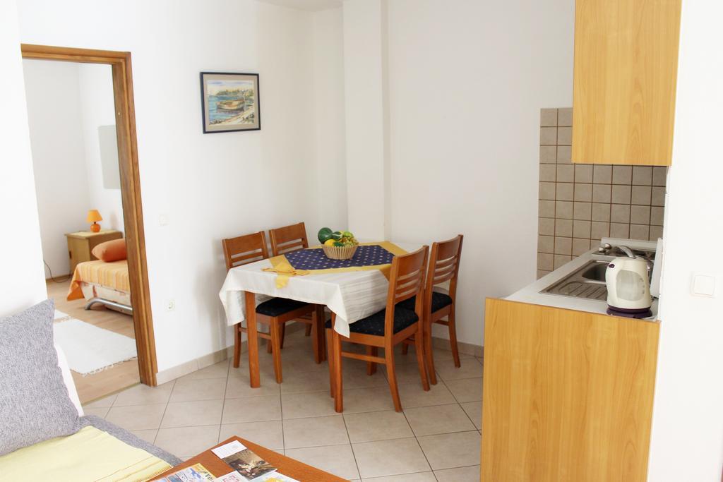 Apartments Petric Makarska Eksteriør billede